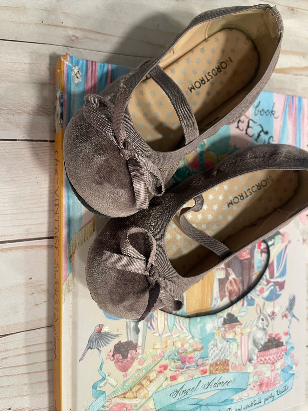 Nordstrom Brown Mauve Velvet Bow Mary Jane Kids Dress Shoes